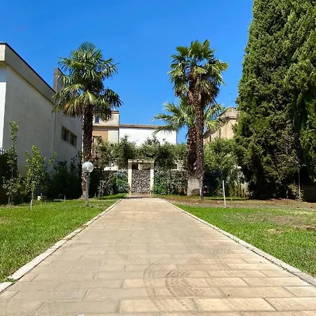 Villa Con Piscina 25 Metri *
